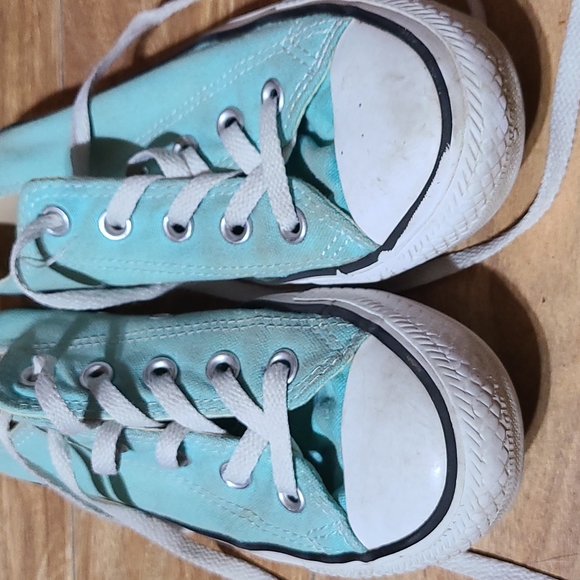 3 Pairs of Converse Shoes! - Picture 3 of 14